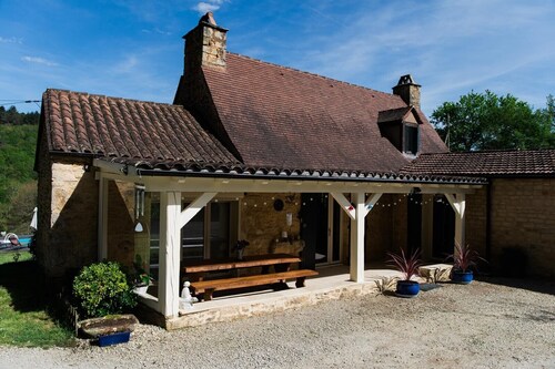 Maison de vacances en Périgord Noir avec piscine privée, terrasse et Wi-Fi