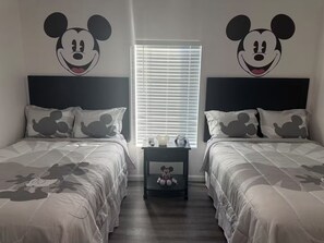3 slaapkamers, een strijkplank/strijkijzer, gratis wifi