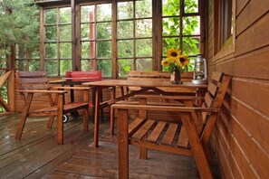 Dining - Holiday home with a fireplace and a large terrace (Kopalino)