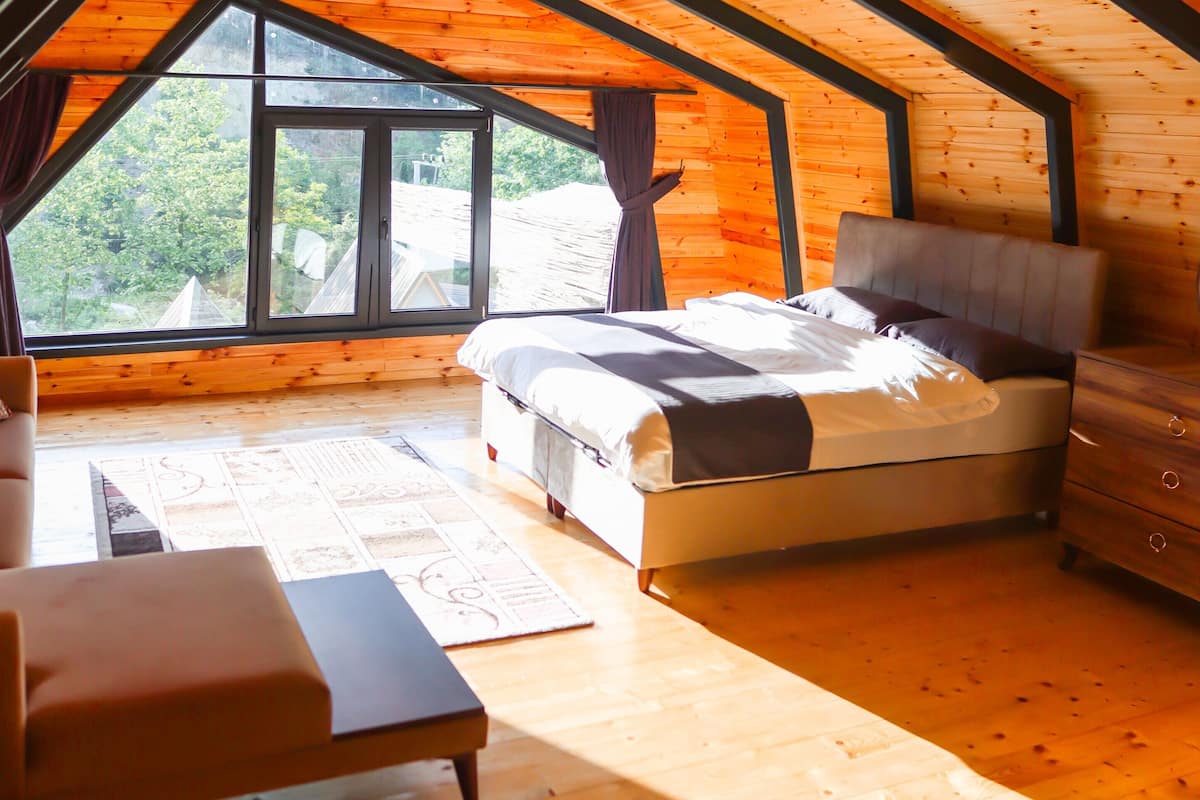 スーペリア バンガロー マウンテンビュー