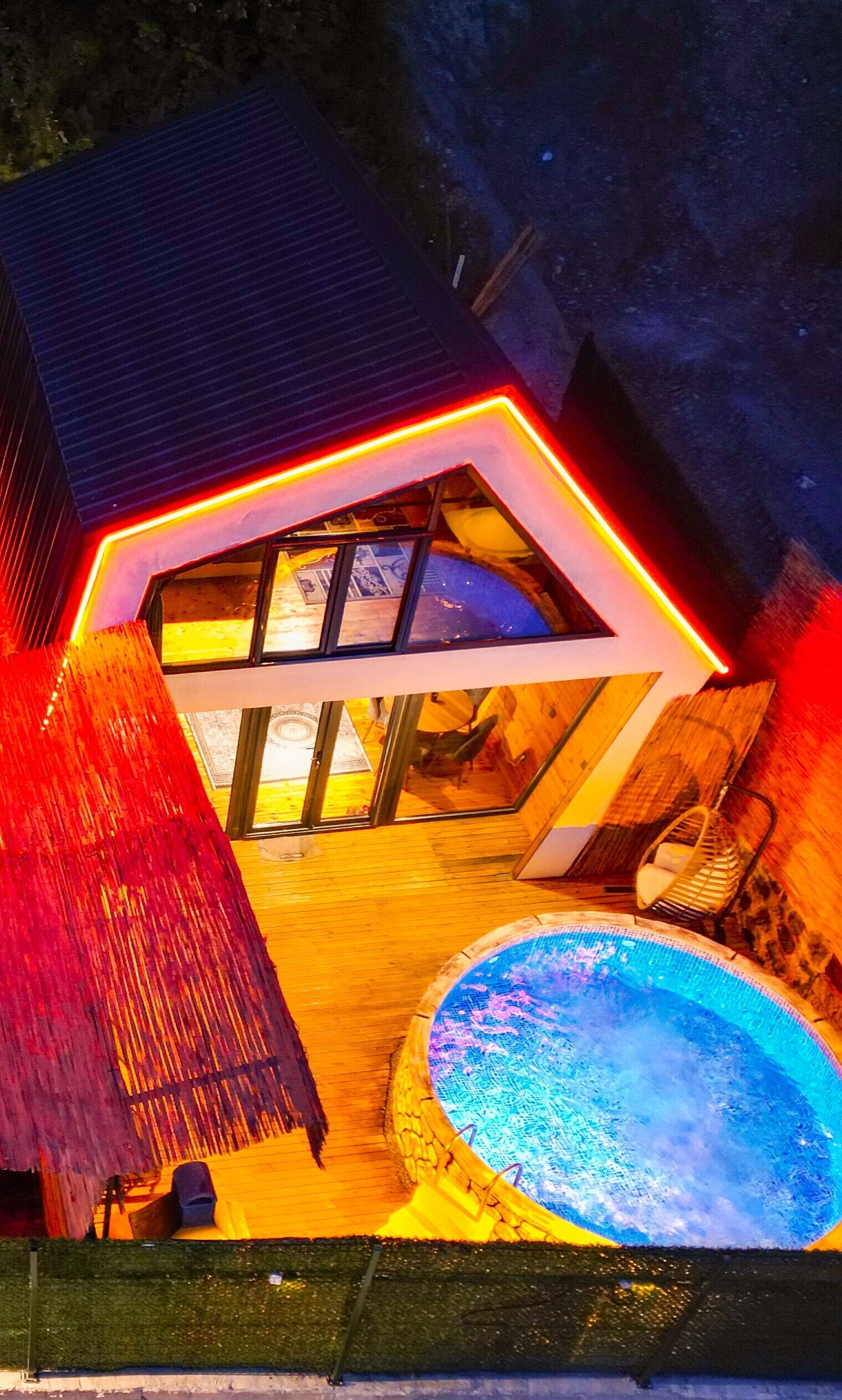 Superior Bungalow, Mountain View | Pool