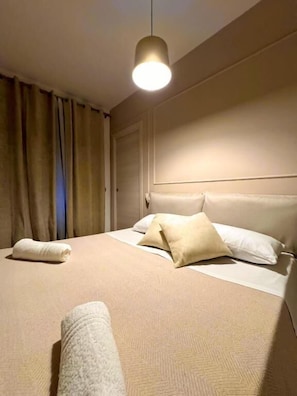 豪華雙人房, 城市景觀 | 客房內保險箱、免費無線上網