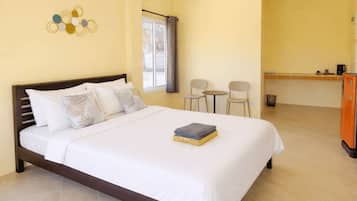 Standard dubbelrum - balkong - utsikt mot trädgården