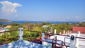 Standard Double Room, Balcony, Garden View | Terrace/patio - Koniix Garden Cottage Ko Sichang (Tambon Tha Thewawong)