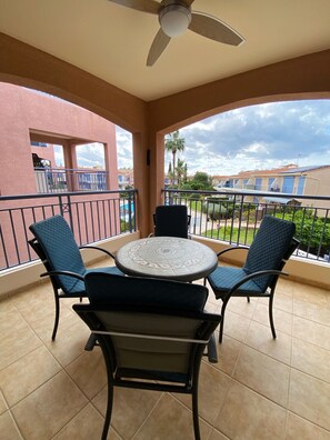 Outdoor dining - STAY Regina Apartment (Paphos)