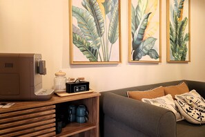Deluxe Duplex, Multiple Beds, Garden Area | Interior