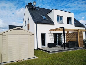 Exterior - Vrbo Property (Trzęsacz)