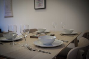 Dining - Superb location, quiet town centre street, balcony (Shrewsbury)