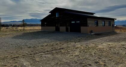 Mountain View Country Retreat – Just 5 Miles from Cody, WY