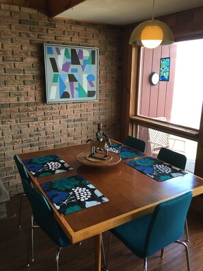 Dining - Clean, Rustic  4-bedroom cabin nestled in the woods in Sackets Harbor (Sackets Harbor)