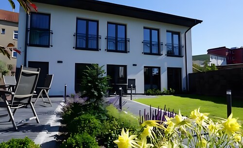 Central Suite VII – Cozy 40 m² Holiday Home in Greifswald for 2 Guests