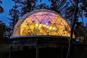 Exterior - Award-Winning Dome On 18 Acres Near State Parks, Trails, and Waterfalls (Coalmont)