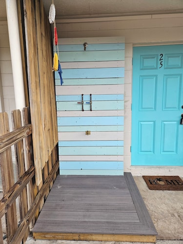 Cocoa Beach Condo - Surf Shack
