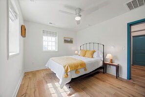 Deluxe Double Room, 1 Queen Bed, Garden View - Monticello Inn and Cottage (Scottsville)