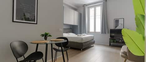 1 bedroom, iron/ironing board