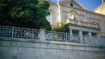 Apartment | Bahagian luar