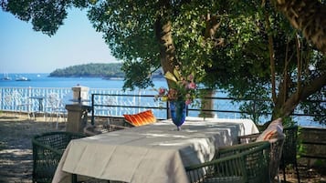 Apartamento | Opções para refeição ao ar livre