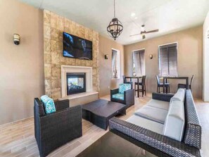 TV, offices - Cozy and Spacious 5BR with Pool Near Disney Parks (Four Corners)