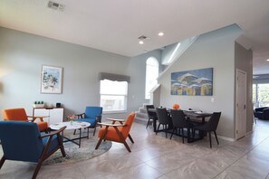 Dining - 5 Bed Pool Home, 2 Lounges, Games Room, Disney 9 miles! Volleyball Tennis & Gym! (Clermont)