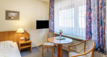 Room 'Doppelzimmer 3 Haupthaus' with Shared Terrace and Wi-Fi