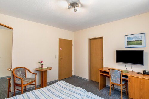 Room 'Doppelzimmer 4 Gästehaus' with Shared Terrace and Wi-Fi