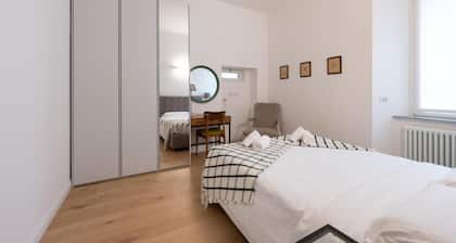 Cernobbio Center - Modern Apartment with Parking