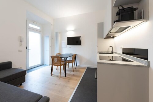 Cernobbio Center - Modern Apartment with Parking