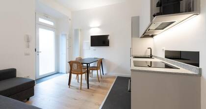 Cernobbio Center - Modern Apartment with Parking