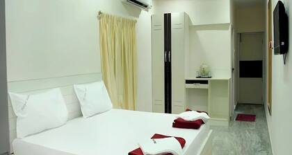Rayas Executive Homes