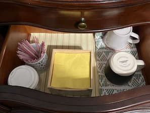 Kaffe og/eller kaffemaskine