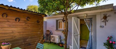 Enceinte de lâhĂ©bergement