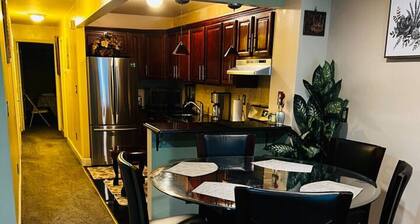 Elegant Cozy 3 bedroom apartment!