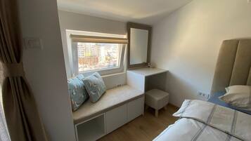 Leilighet – deluxe, balkong, byutsikt