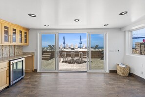 Interior - New Beachfront Home | Walk to Pier, Dining & Coffee | Oceanside CA (Oceanside)