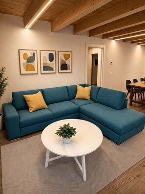 Living area - Villa Alberti – Elegant, Spacious & Bright Villa (Cendon)