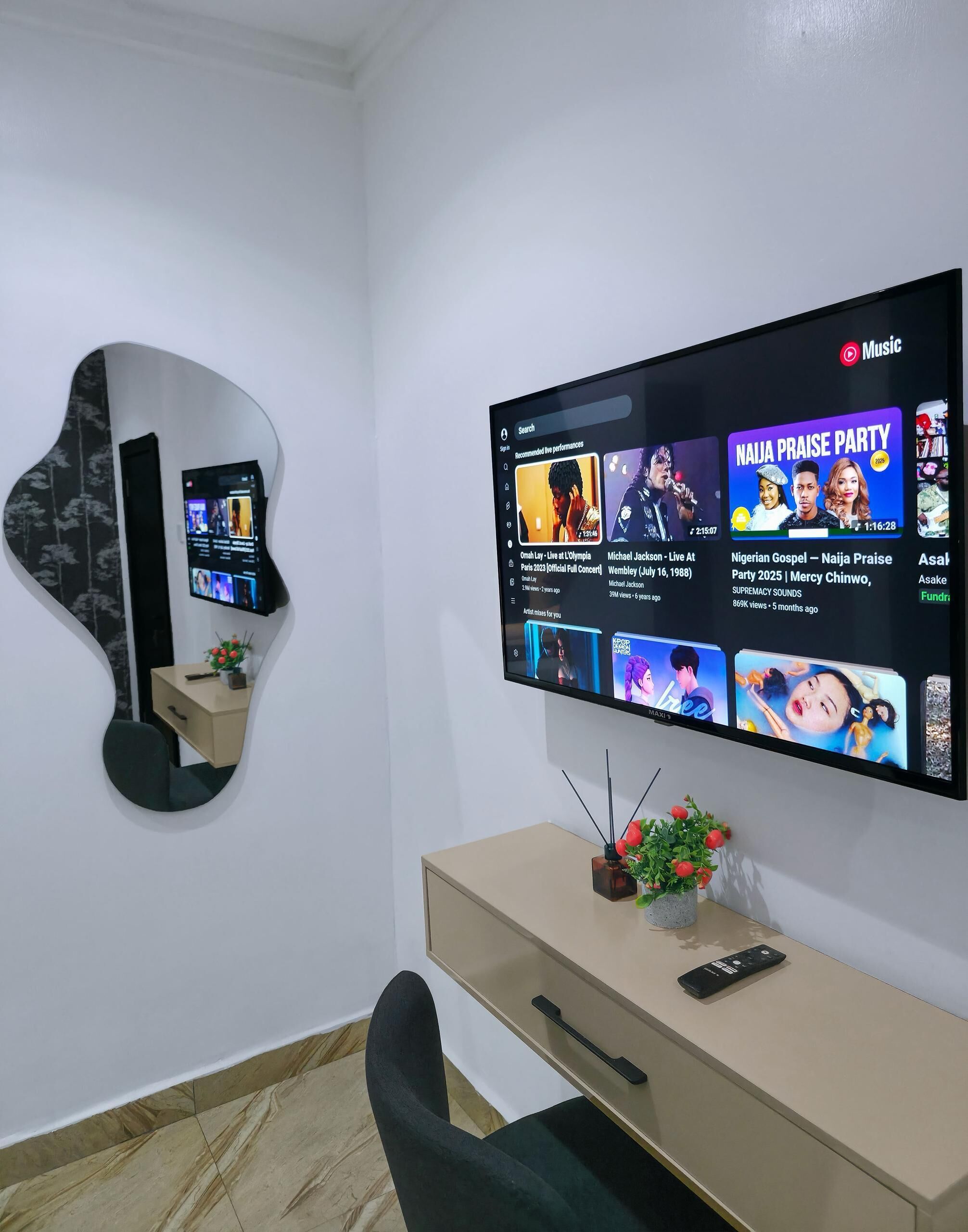 Economy Apartment, Balcony, City View | Interior