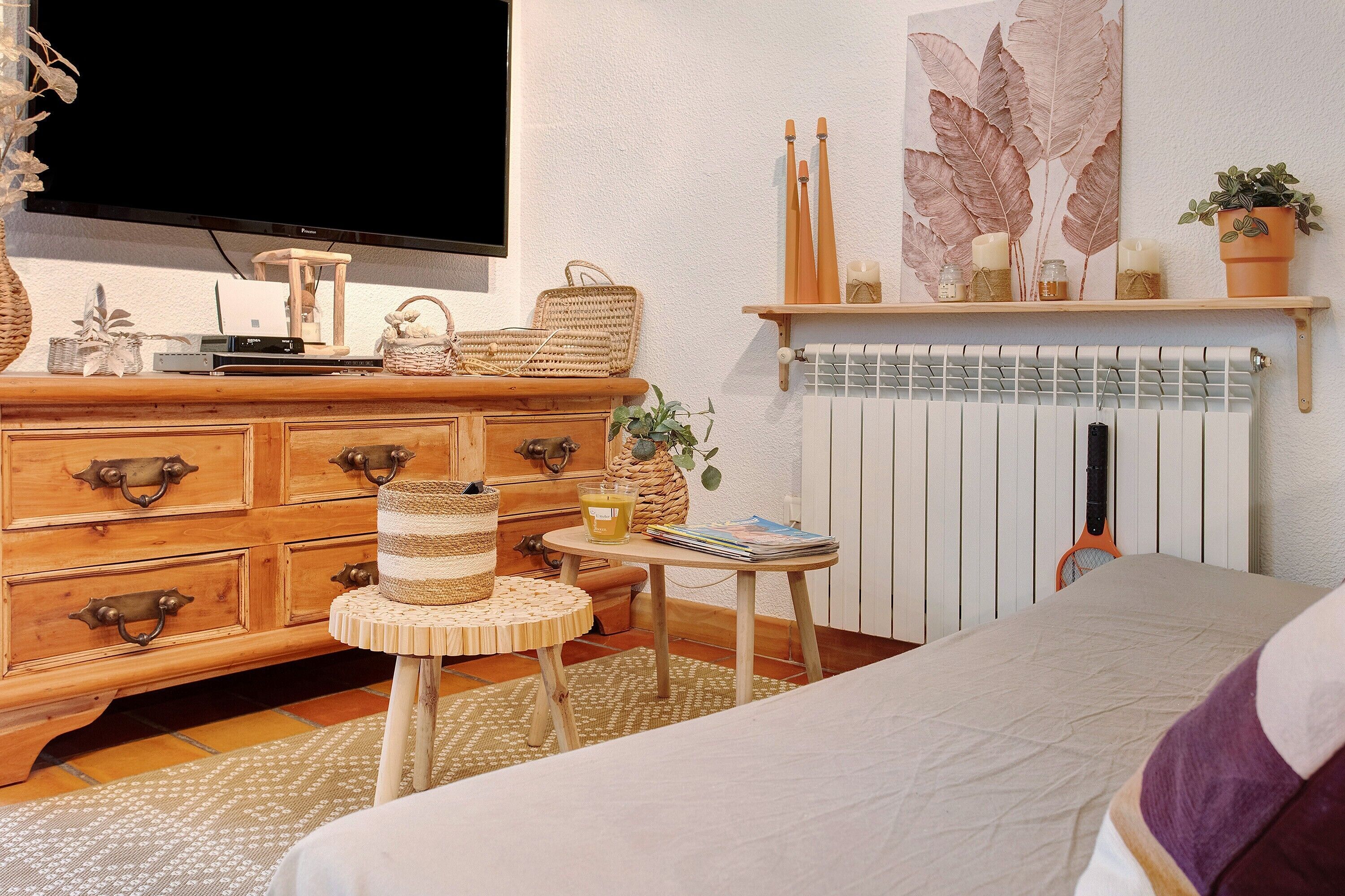 1 bedroom, WiFi, bed sheets