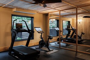 Gym - New Paltz Way Hotel (New Paltz)