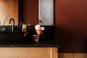 Suite studio, vue sur le fleuve | Intérieur