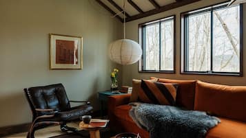 Casa de campo design, varanda, vista para o rio | Área de estar