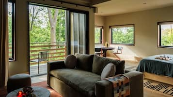 Suite Deluxe, vue fleuve | Literie de qualité supérieure, couette en duvet d'oie