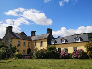 Exterior - Lovely 2 bedroom home in a tranquil and picturesque setting. (Rosscarbery)