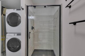 Interior - Bright Studio Walkable Olde Towne East Parking (Columbus)