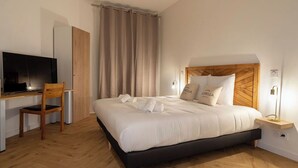 1 bedroom, iron/ironing board, Internet, bed sheets - Le Doux Séjour confort moderne en centre au calme (Cannes)