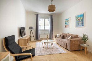 Living area - Le Doux Séjour confort moderne en centre au calme (Cannes)