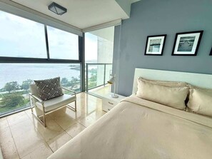 Iron/ironing board, WiFi - 13 E - Apartamento con vista al mar 2 BR (Panamá)