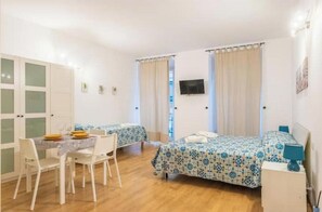 Dining - AP4 - Apartment in the heart of Milan (Milano)