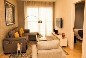 TV - 20B Apartamento de 1 recamara, con vista al mar (Panamá)