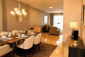 Dining - 20B Apartamento de 1 recamara, con vista al mar (Panamá)