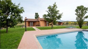 Piscina all'aperto